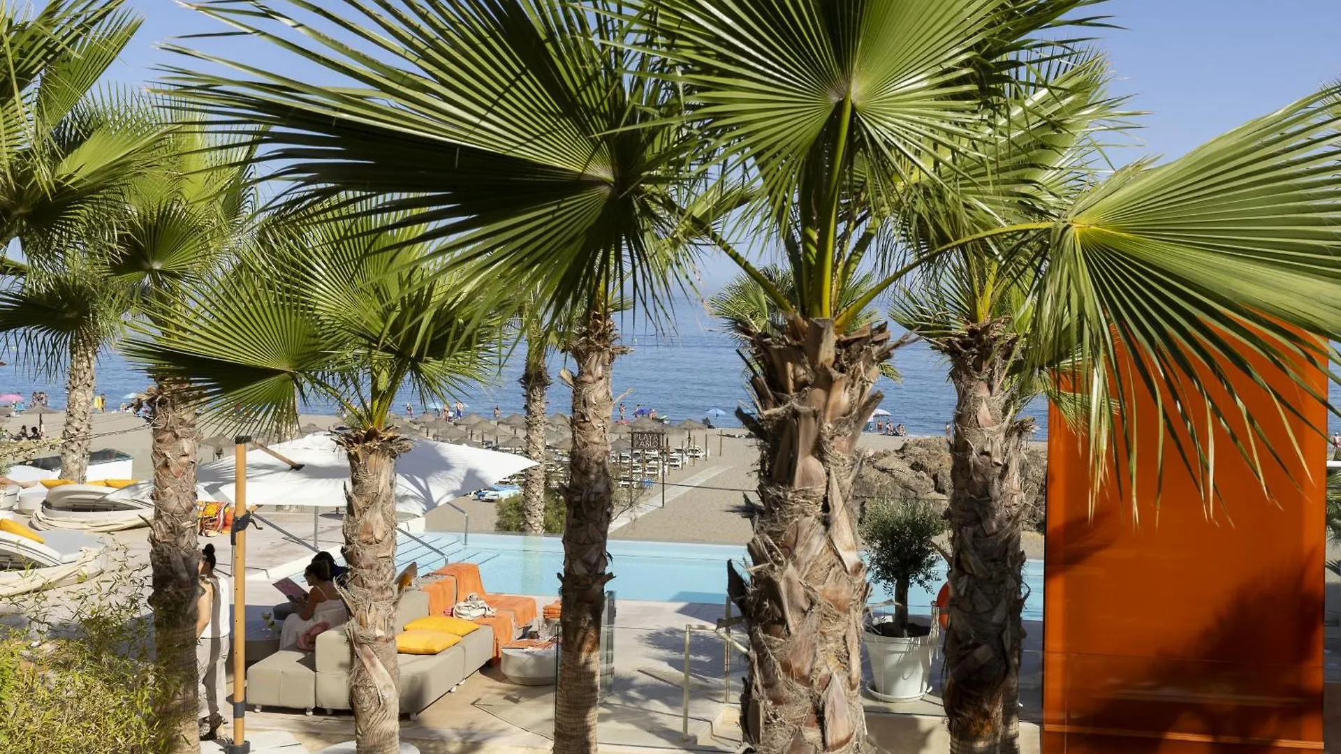 Apartment Modern Luxury Suite With Terrace In Higueron Fuengirola