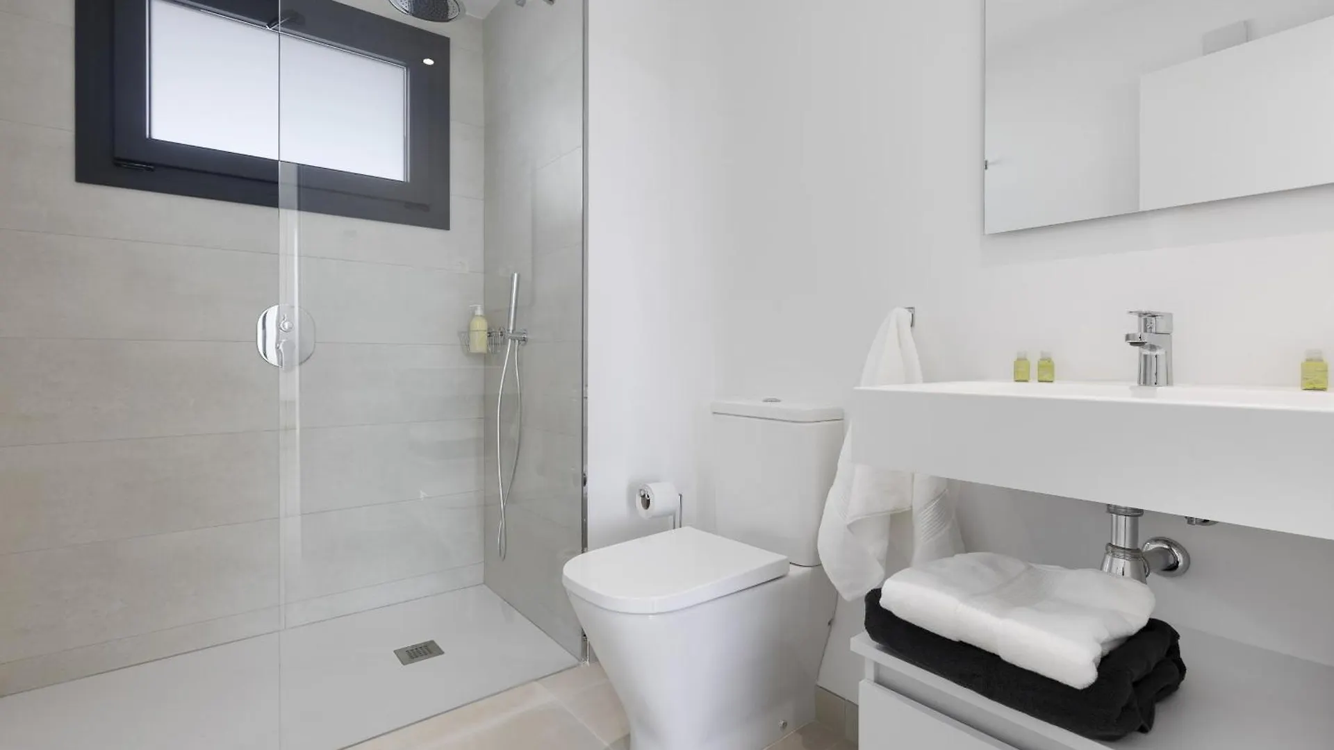 Modern Luxury Suite With Terrace In Higueron Fuengirola Apartment