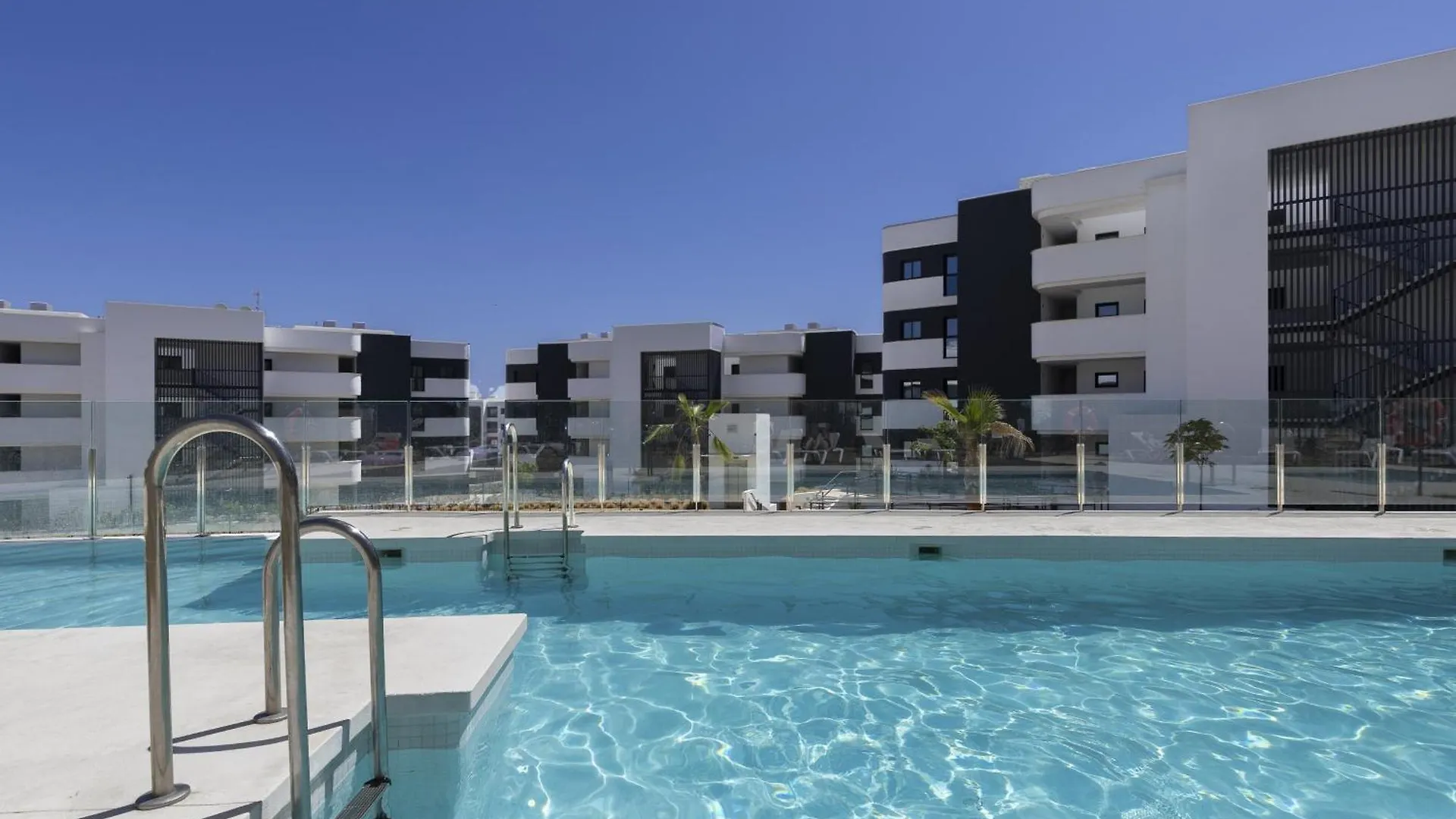 Modern Luxury Suite With Terrace In Higueron Fuengirola Spain