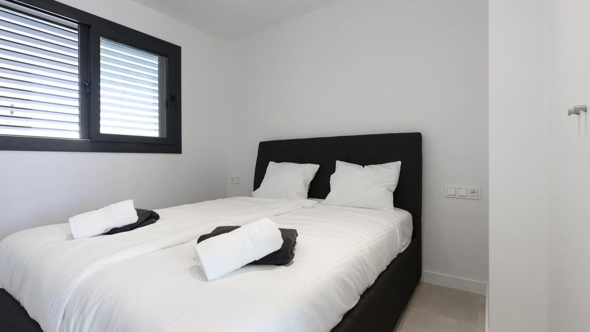 Modern Luxury Suite With Terrace In Higueron Fuengirola Apartment